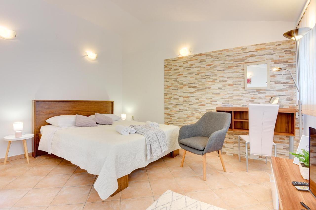 פולה Holiday Home Batel מראה חיצוני תמונה